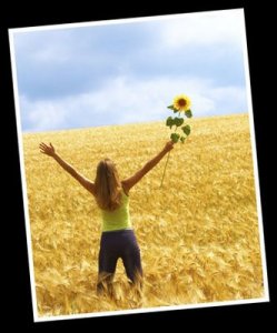 grateful_girl_with_sunflower_in_love_en_amour